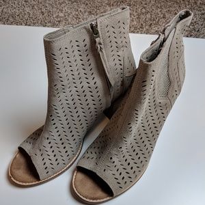 Toms Majorca Peep Toe Booties